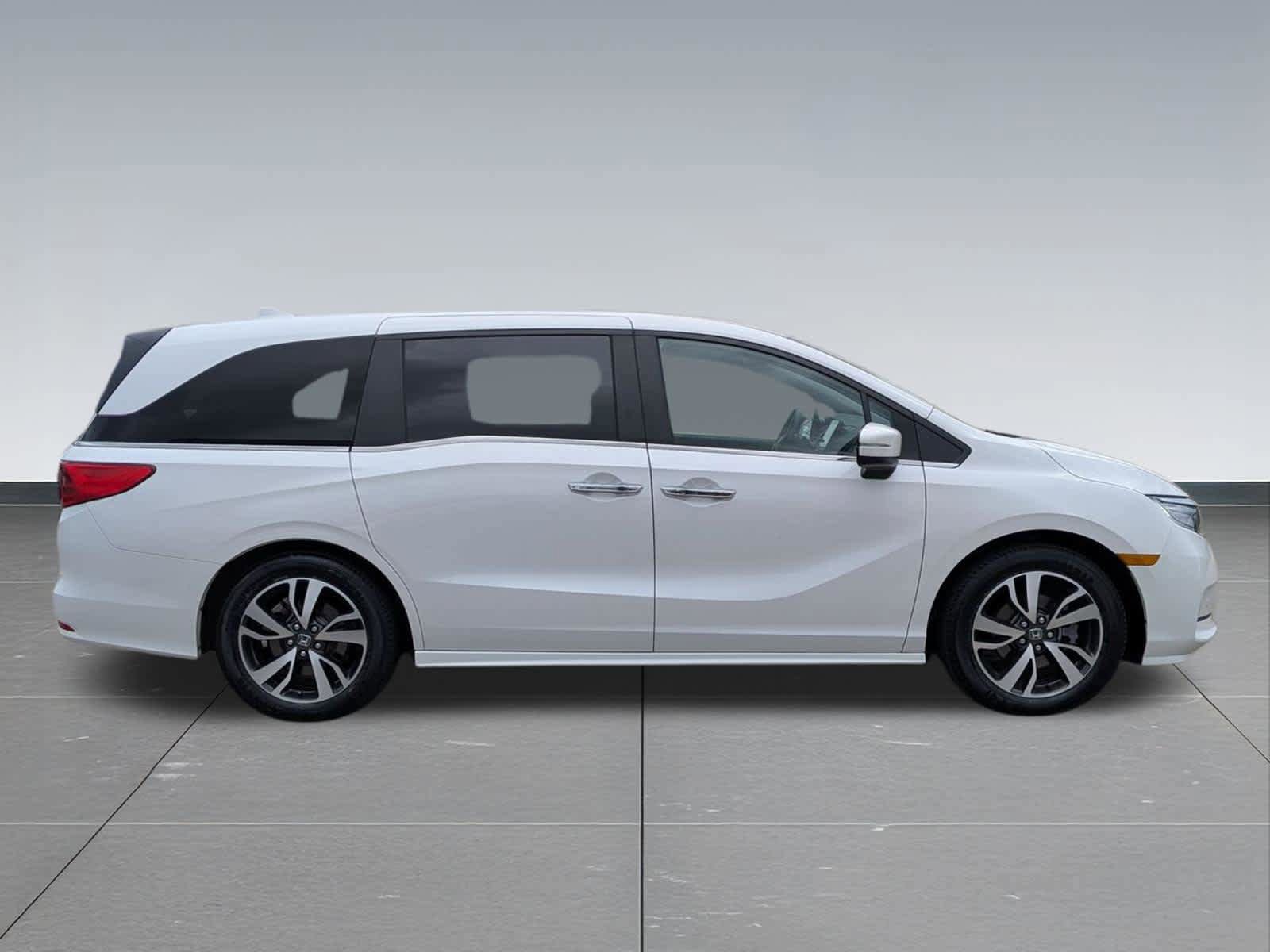Certified 2023 Honda Odyssey Touring image 6