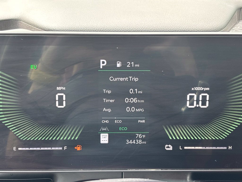 Certified 2025 Kia Carnival EX FWD image 29
