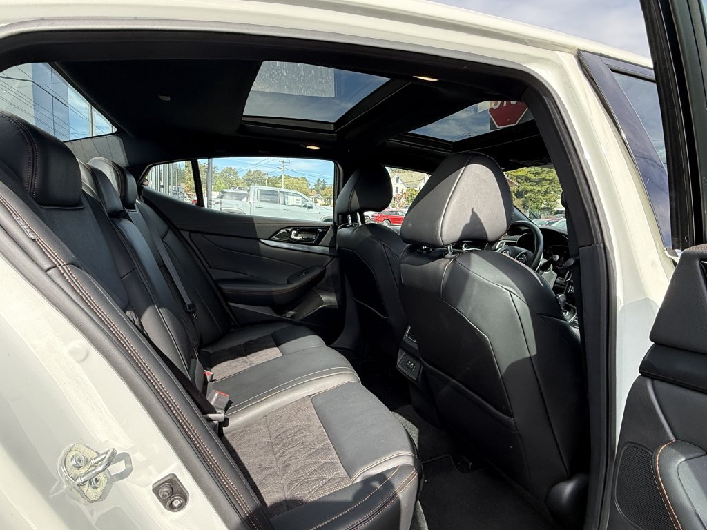 Certified 2023 Nissan Maxima SR w/ Sport Mat Group FWD image 25