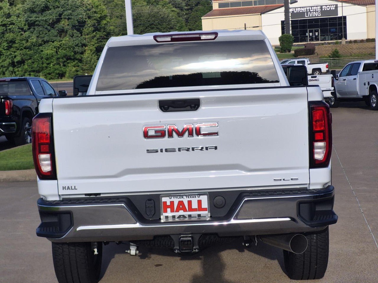 New 2026 GMC Sierra 2500 SLE w/ SLE Value Package; AWD/4WD image 4