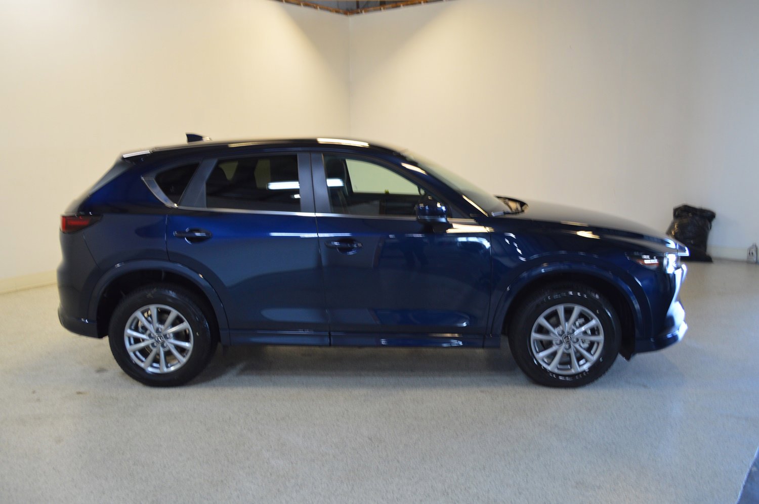New 2025 MAZDA CX-5 AWD 2.5 S w/ Preferred Package image 2