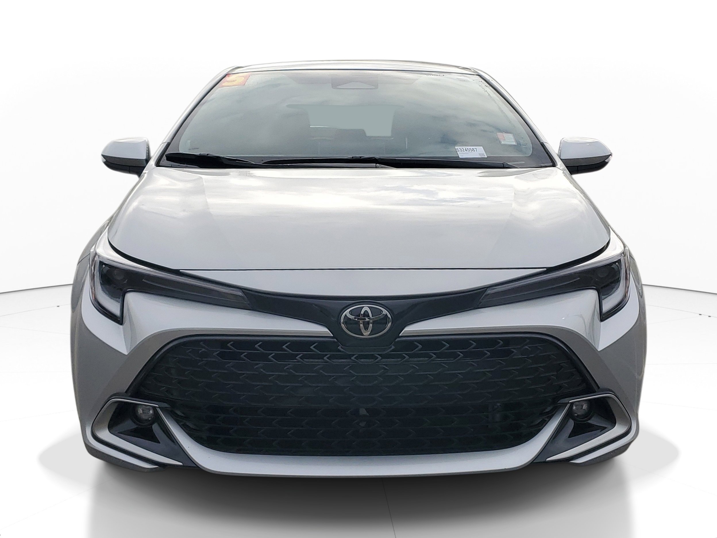 Used 2025 Toyota Corolla XSE image 2