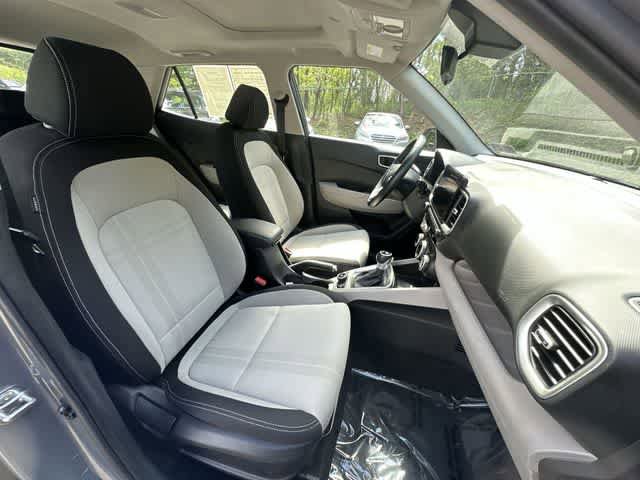 Used 2021 Hyundai Venue SEL w/ Premium Package FWD image 21