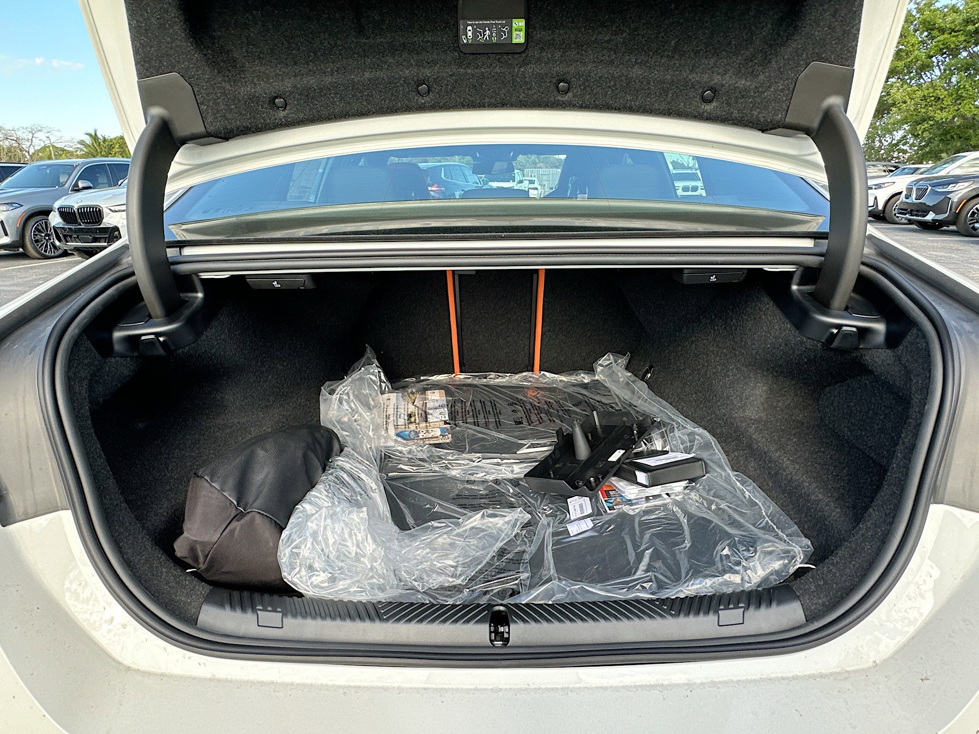 New 2026 BMW M5 w/ Executive Package image 21