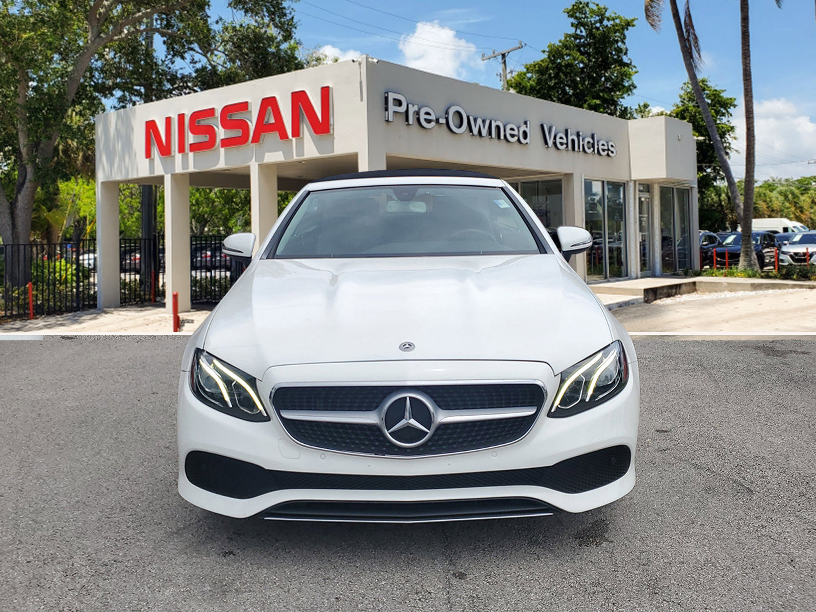 Used 2018 Mercedes-Benz E 400 E 400 Convertible image 2