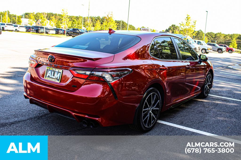 Used 2024 Toyota Camry SE FWD image 5