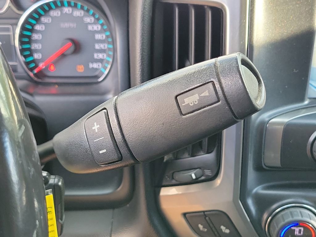 Used 2018 Chevrolet Silverado 1500 LT w/ All Star Edition AWD/4WD image 33