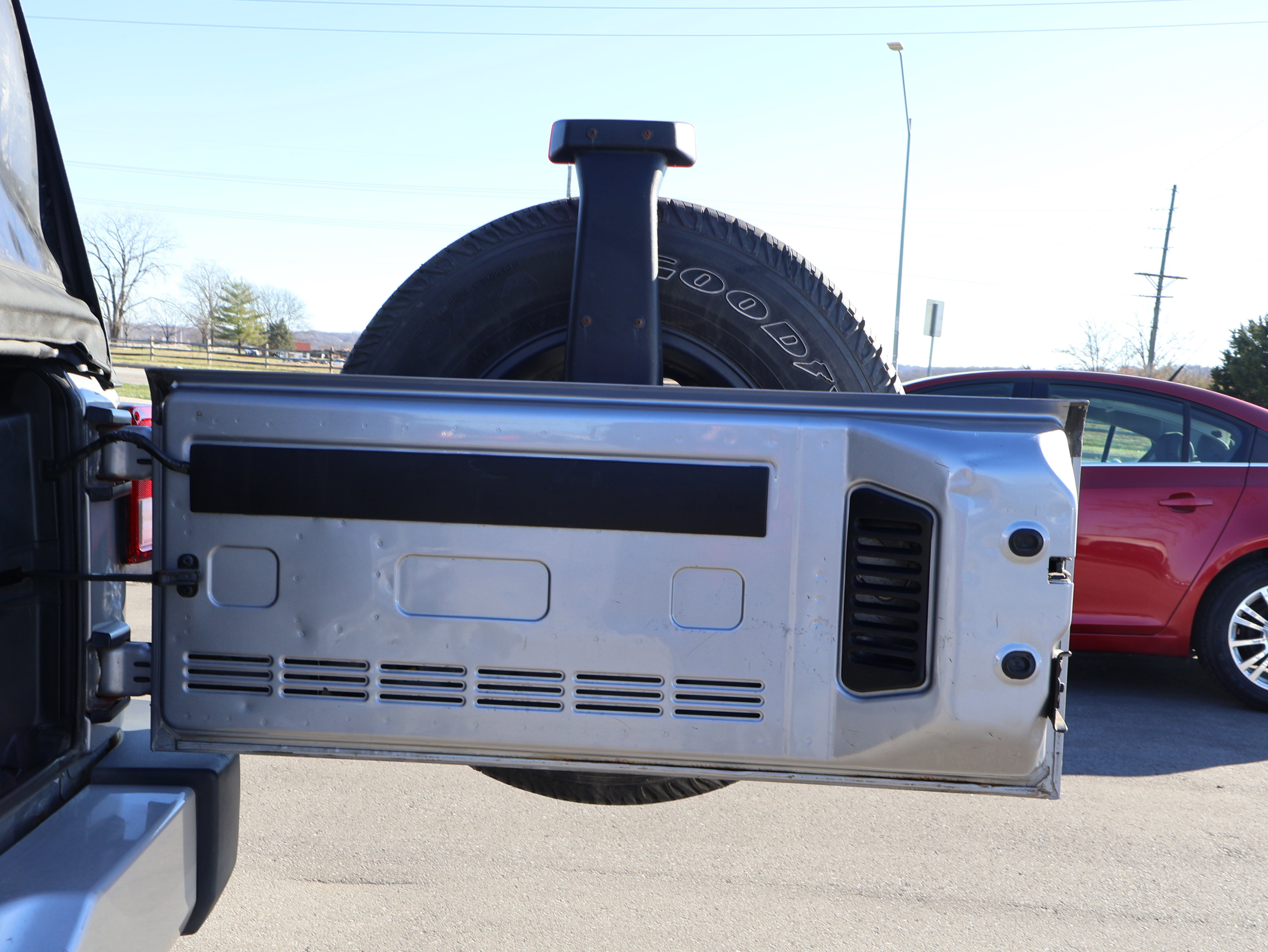 Used 2013 Jeep Wrangler Unlimited Sahara w/ Dual Top Group image 20