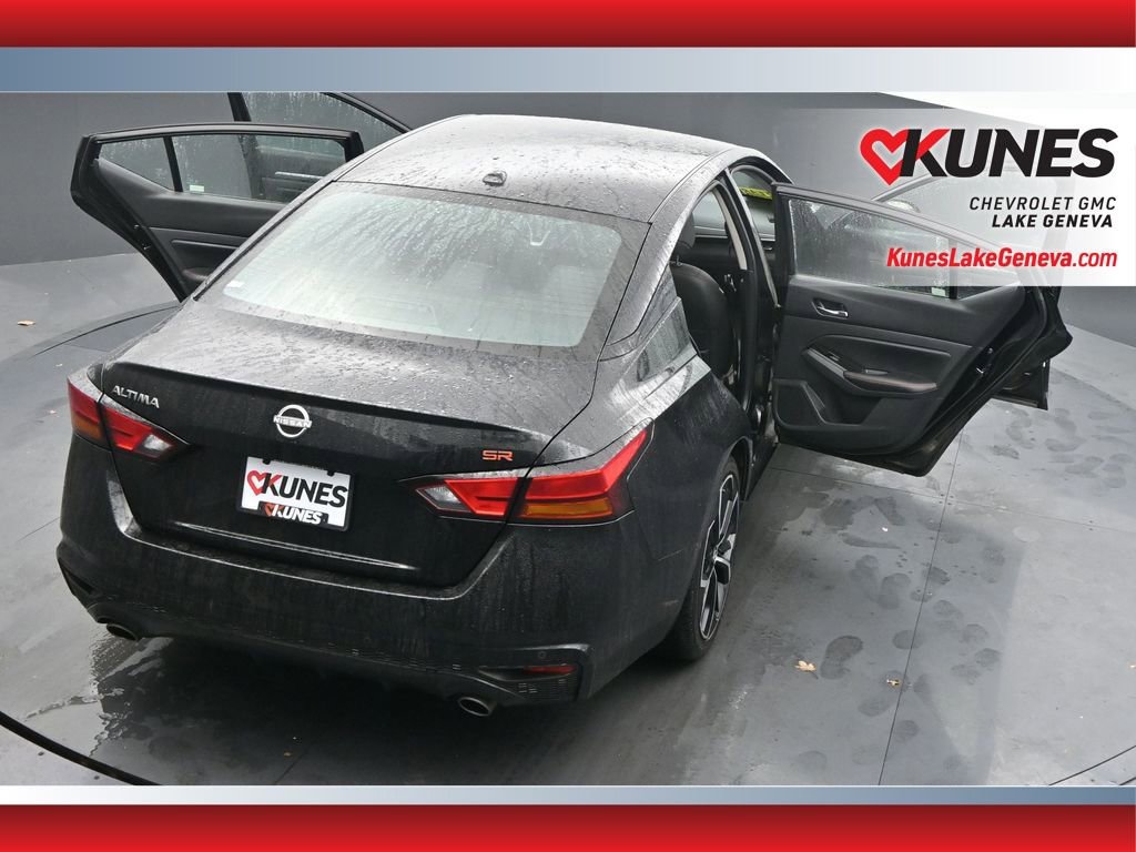 Used 2024 Nissan Altima 2.5 SR FWD image 53