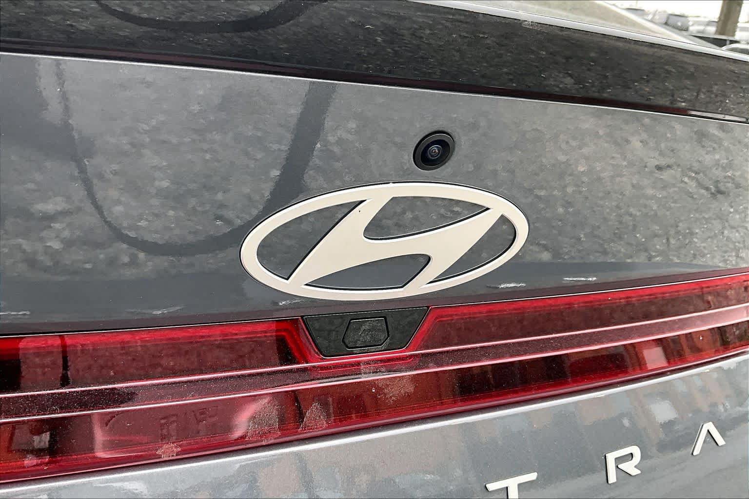 New 2026 Hyundai Elantra SEL Sport FWD image 8
