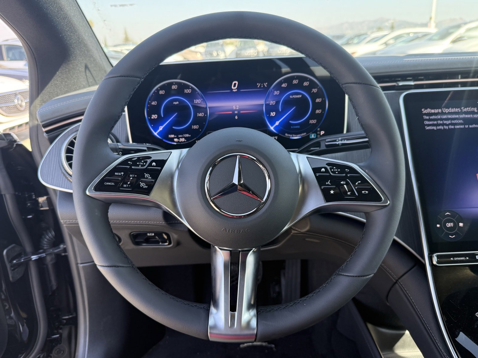New 2026 Mercedes-Benz EQE 320 4MATIC Sedan image 18