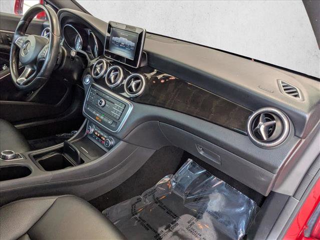Used 2015 Mercedes-Benz CLA 250 image 22