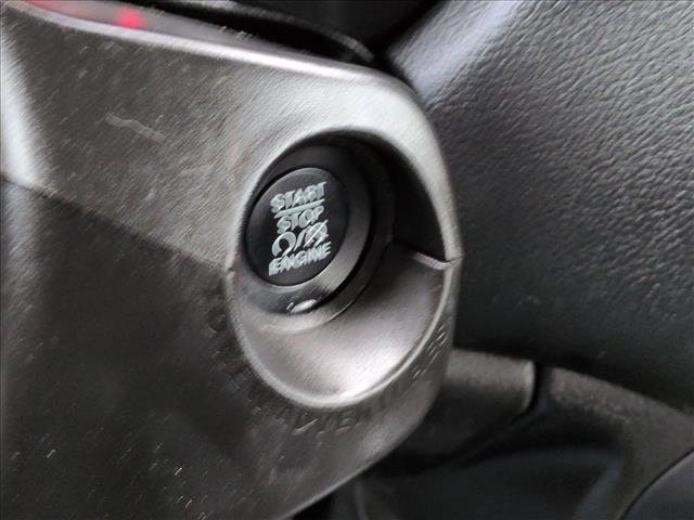 Used 2019 Jeep Renegade Sport image 16