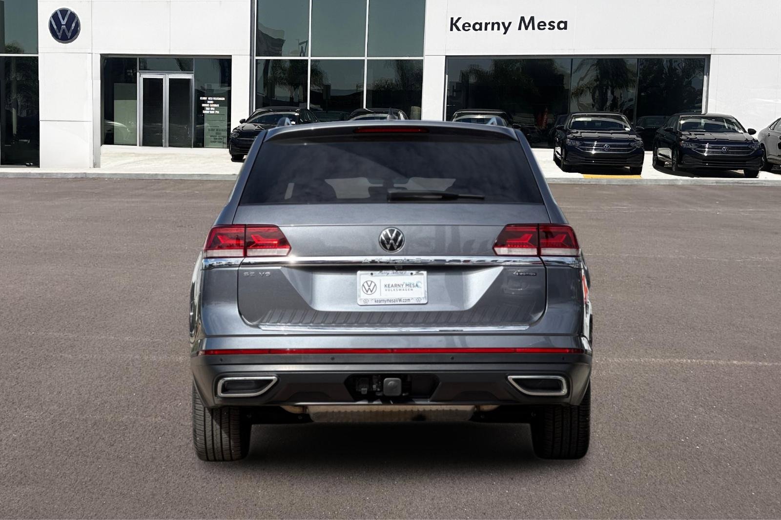 Used 2023 Volkswagen Atlas SE w/ Panoramic Sunroof Package image 5