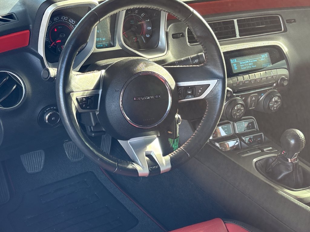 Used 2011 Chevrolet Camaro SS RWD image 5