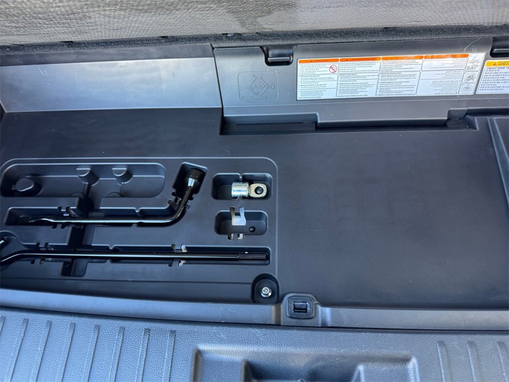 Used 2022 Toyota Highlander XLE image 17