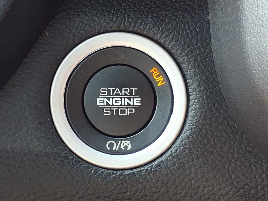 Used 2021 RAM 1500 Big Horn AWD/4WD image 18