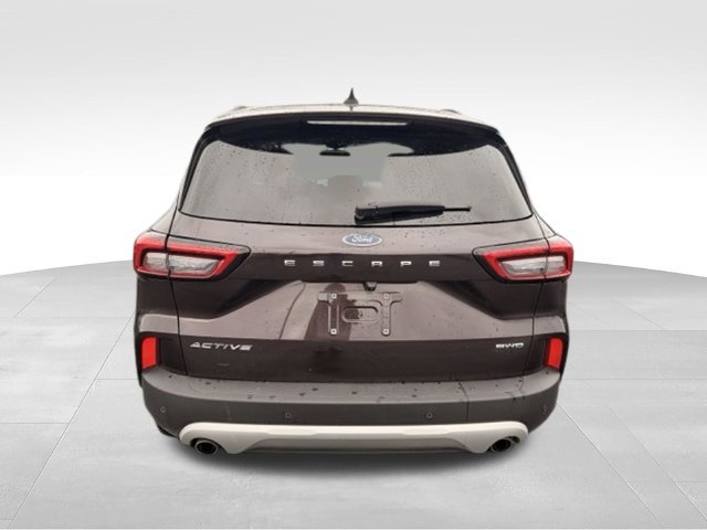 Used 2023 Ford Escape Active w/ Tech Pack #1 AWD/4WD image 4
