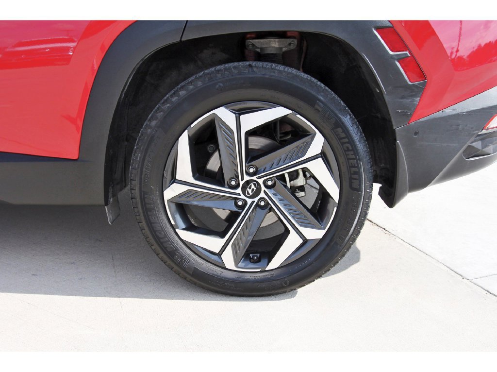 Used 2023 Hyundai Tucson Limited AWD/4WD image 29