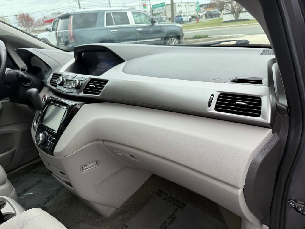 Used 2016 Honda Odyssey EX-L image 32