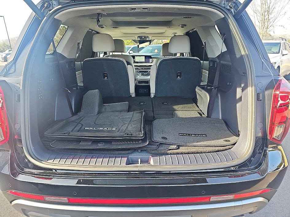 Used 2025 Hyundai Palisade Limited image 34