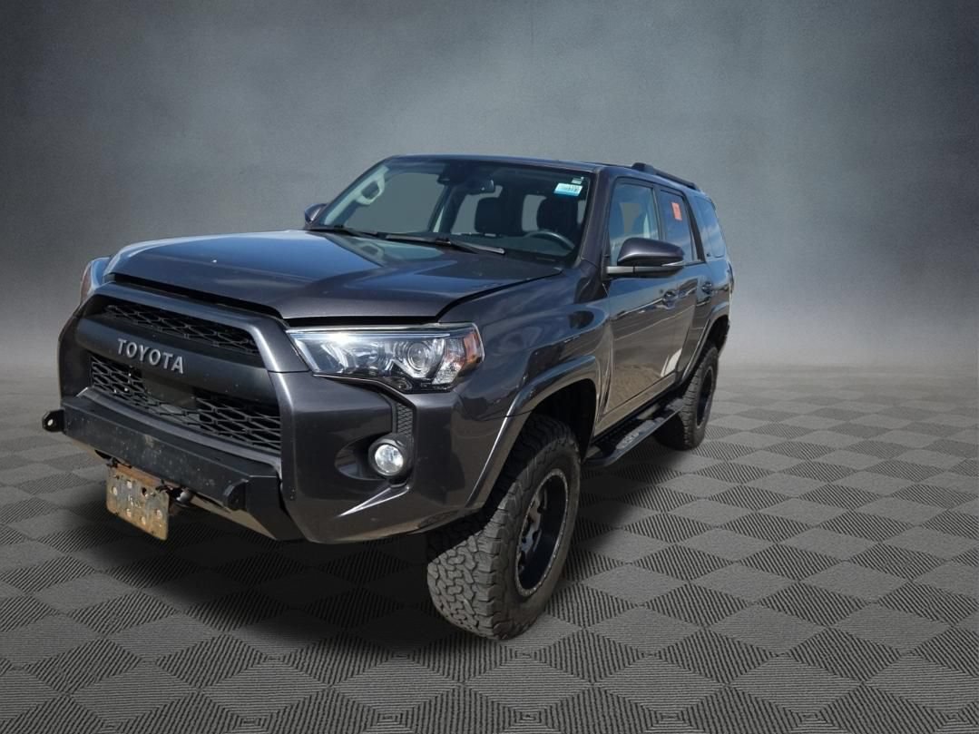 Used 2020 Toyota 4Runner SR5 Premium w/ Moonroof Package AWD/4WD image 2
