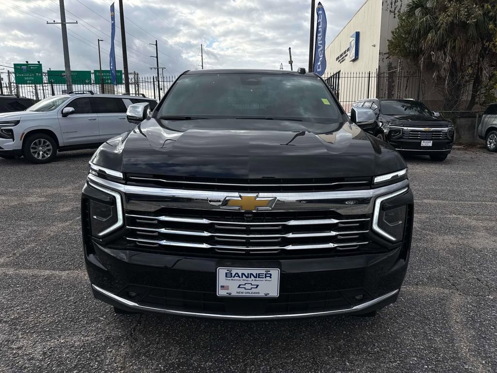 New 2026 Chevrolet Suburban Premier image 2
