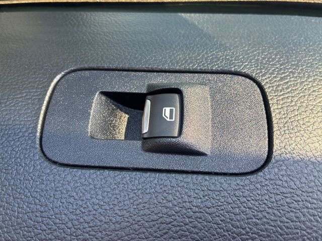 Used 2019 Ford F150 Raptor w/ Equipment Group 802A Luxury image 28