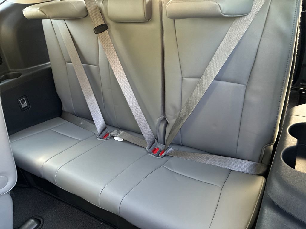 New 2026 Toyota Highlander Platinum AWD/4WD image 17