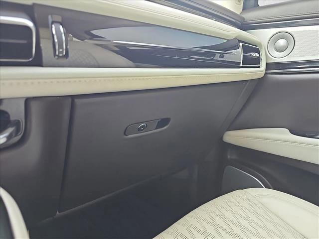 Used 2022 Lincoln Nautilus Black Label w/ Class II Trailer Tow Package image 26