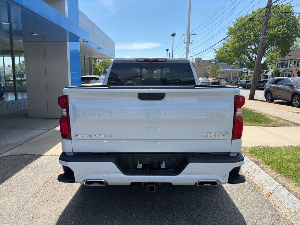 New 2026 Chevrolet Silverado 1500 High Country w/ Technology Package AWD/4WD image 4