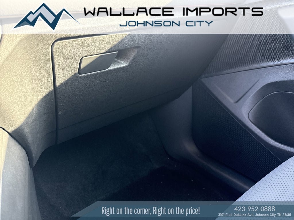 New 2025 Volkswagen Tiguan SE AWD/4WD image 37