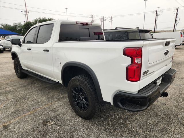 Used 2023 Chevrolet Silverado 1500 ZR2 w/ Technology Package AWD/4WD image 4