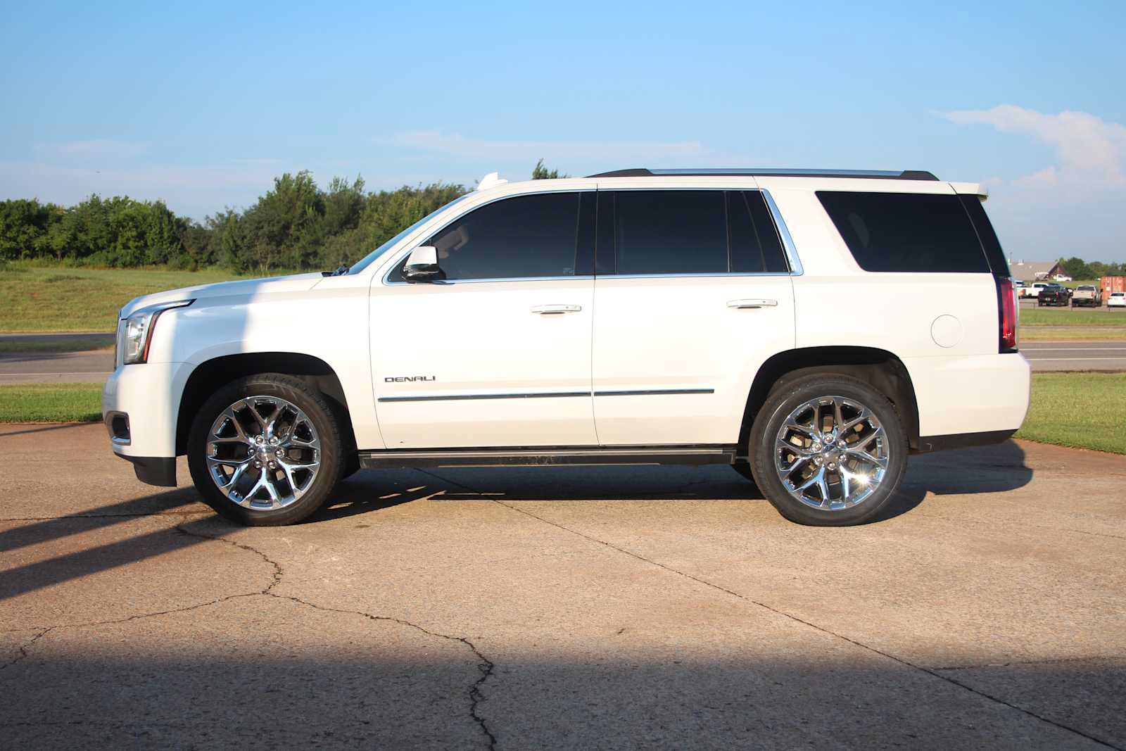 Used 2020 GMC Yukon Denali w/ Open Road Package AWD/4WD image 6