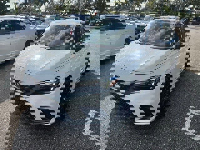 Used 2023 Honda Civic Sport image 2