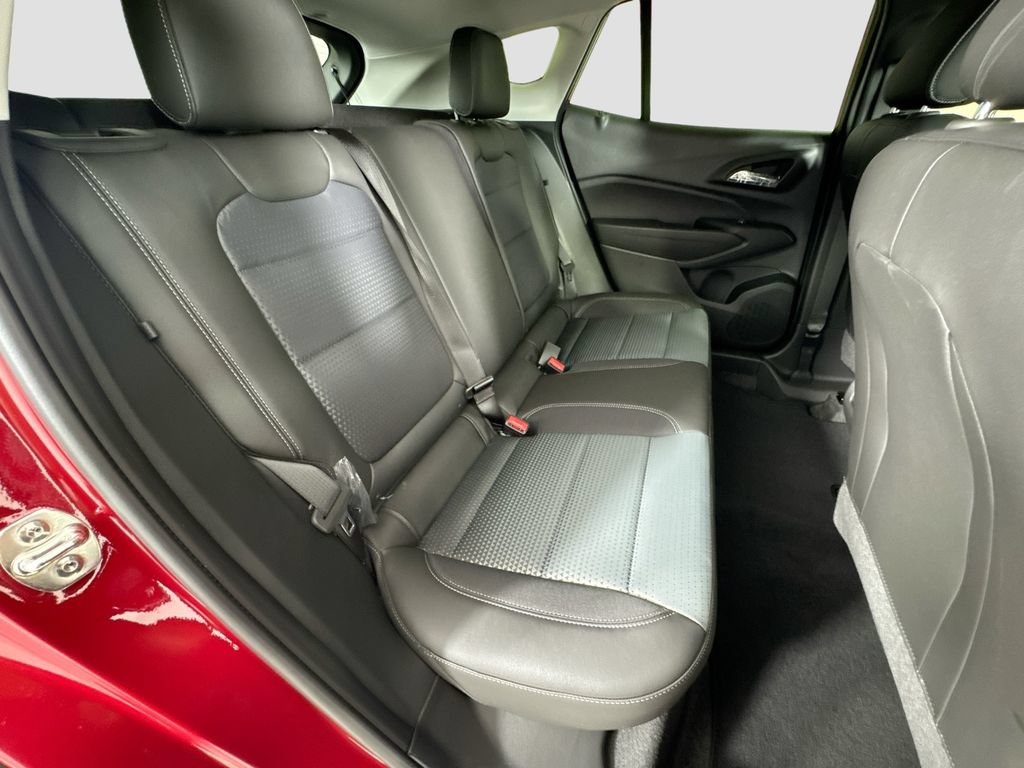 New 2026 Chevrolet Trax LT w/ LT Convenience Package FWD image 25