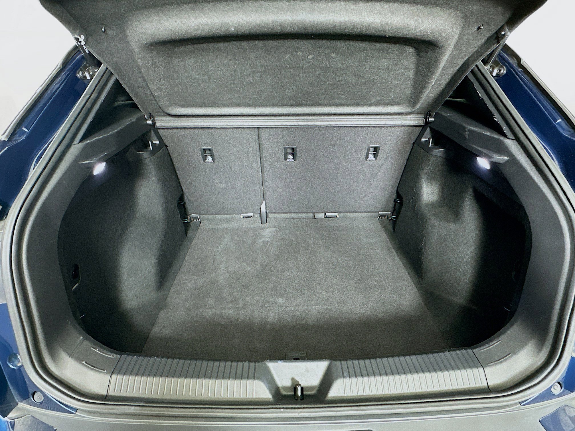 Used 2023 Volkswagen ID.4 2WD image 28