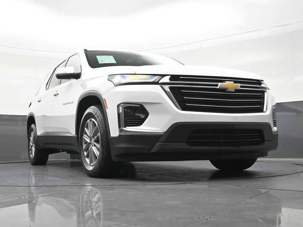 Used 2023 Chevrolet Traverse LT FWD image 28