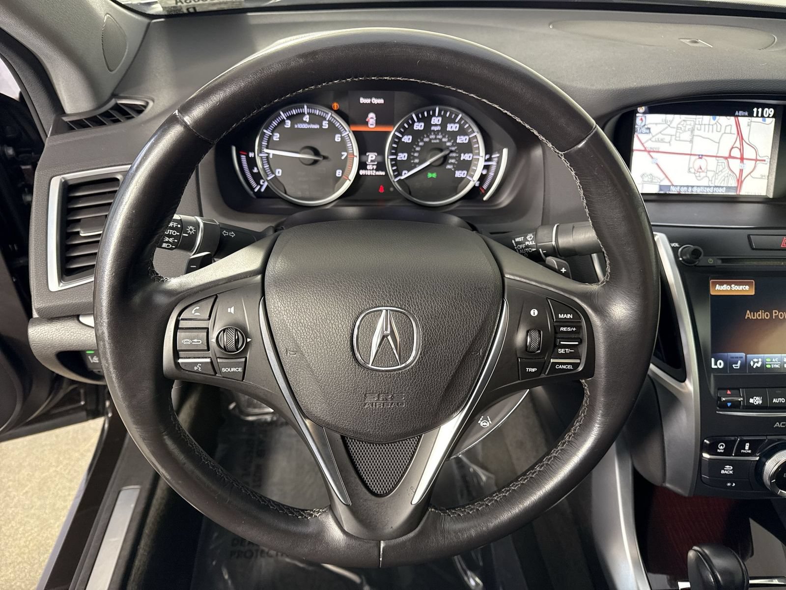 Used 2016 Acura TLX w/ Technology Package FWD image 10