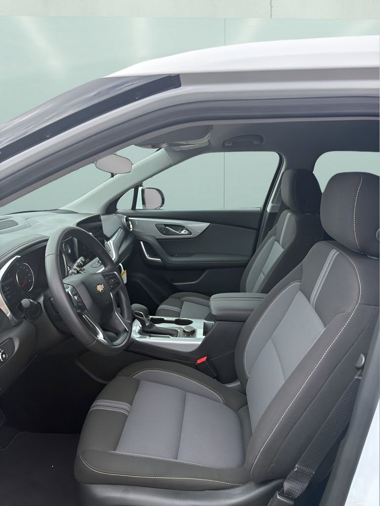Used 2026 Chevrolet Blazer LT FWD image 13