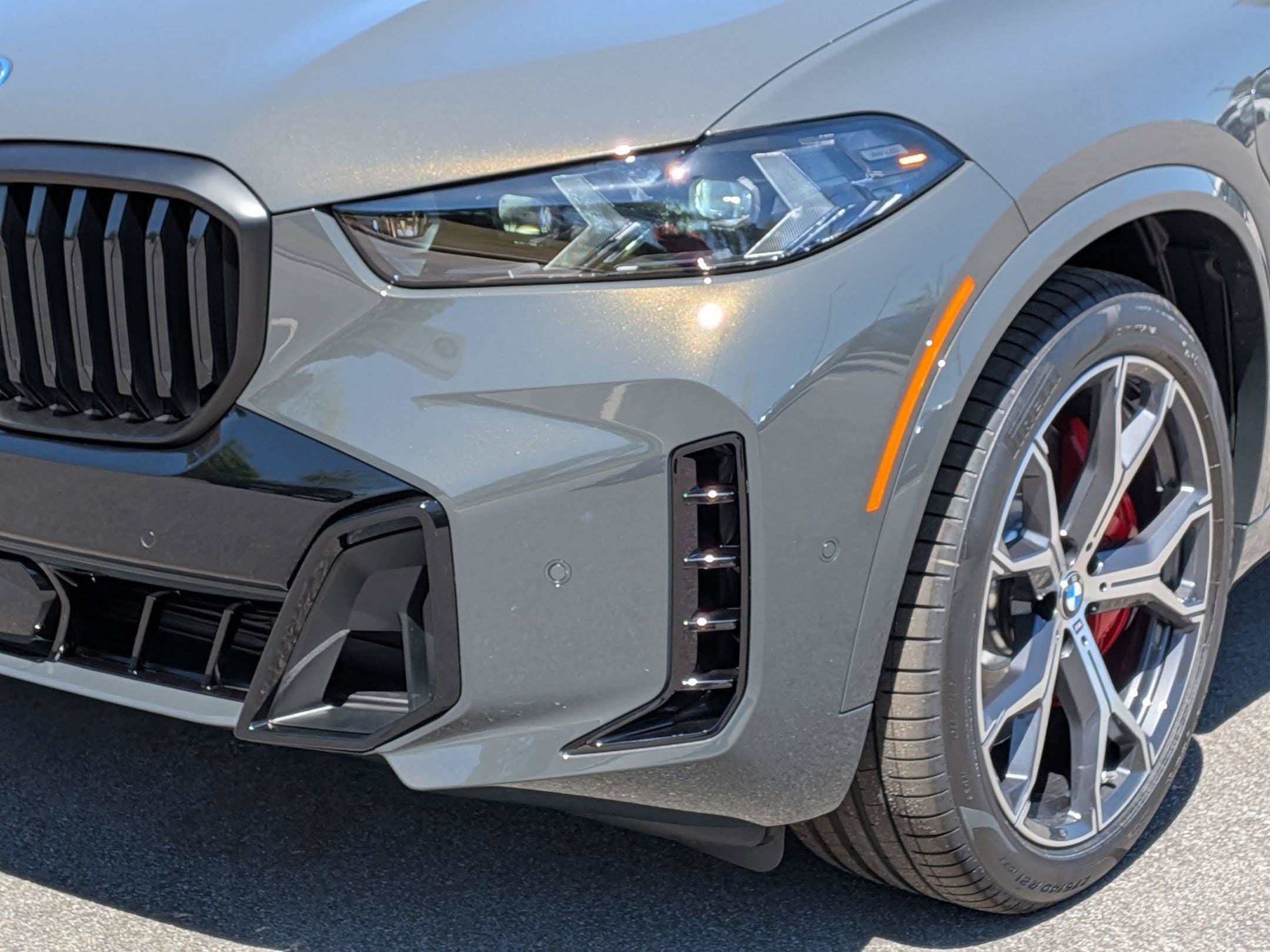 New 2026 BMW X5 xDrive50e w/ M Sport Package AWD/4WD image 9