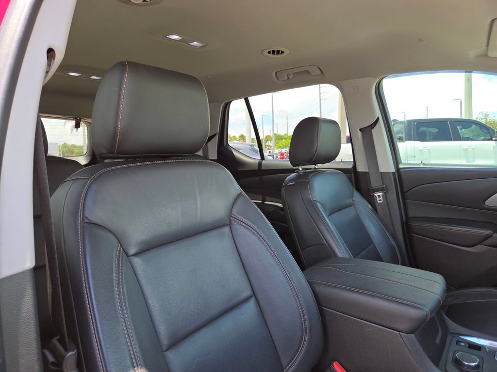 Used 2019 Chevrolet Traverse LT FWD image 16