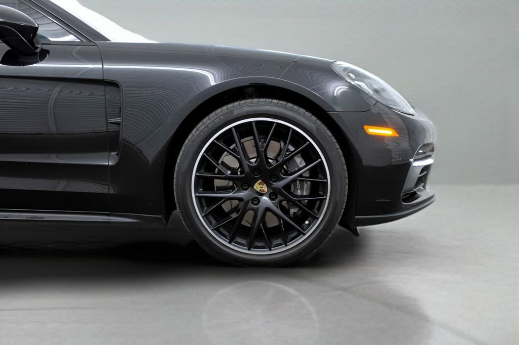 Used 2020 Porsche Panamera 4 AWD/4WD image 41