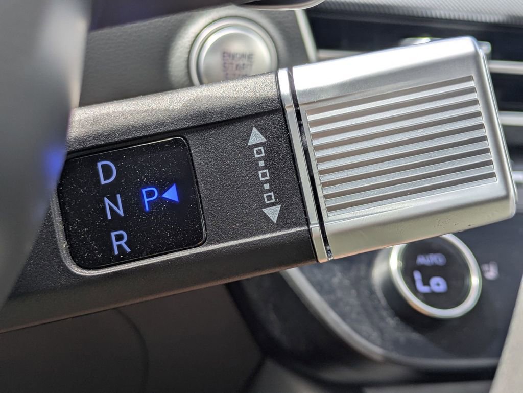 Used 2025 Hyundai Sonata SEL FWD image 23
