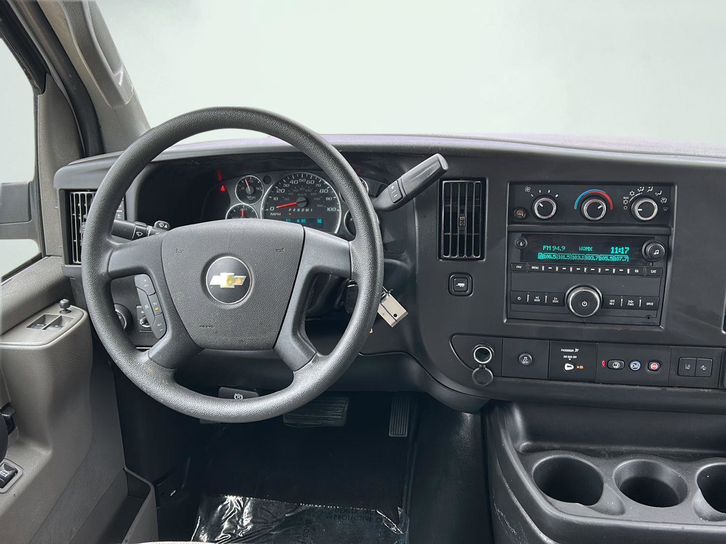 Used 2020 Chevrolet Express 3500 LT w/ LT Preferred Equipment Group image 26