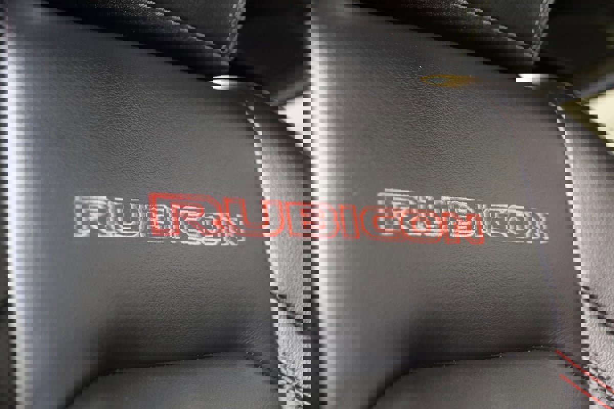 Used 2020 Jeep Gladiator Rubicon w/ Dual Top Group image 14