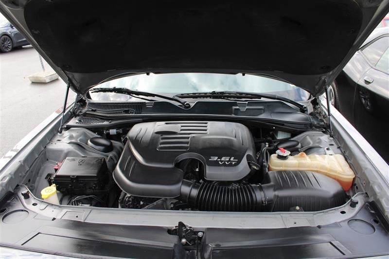 Used 2018 Dodge Challenger SXT image 22