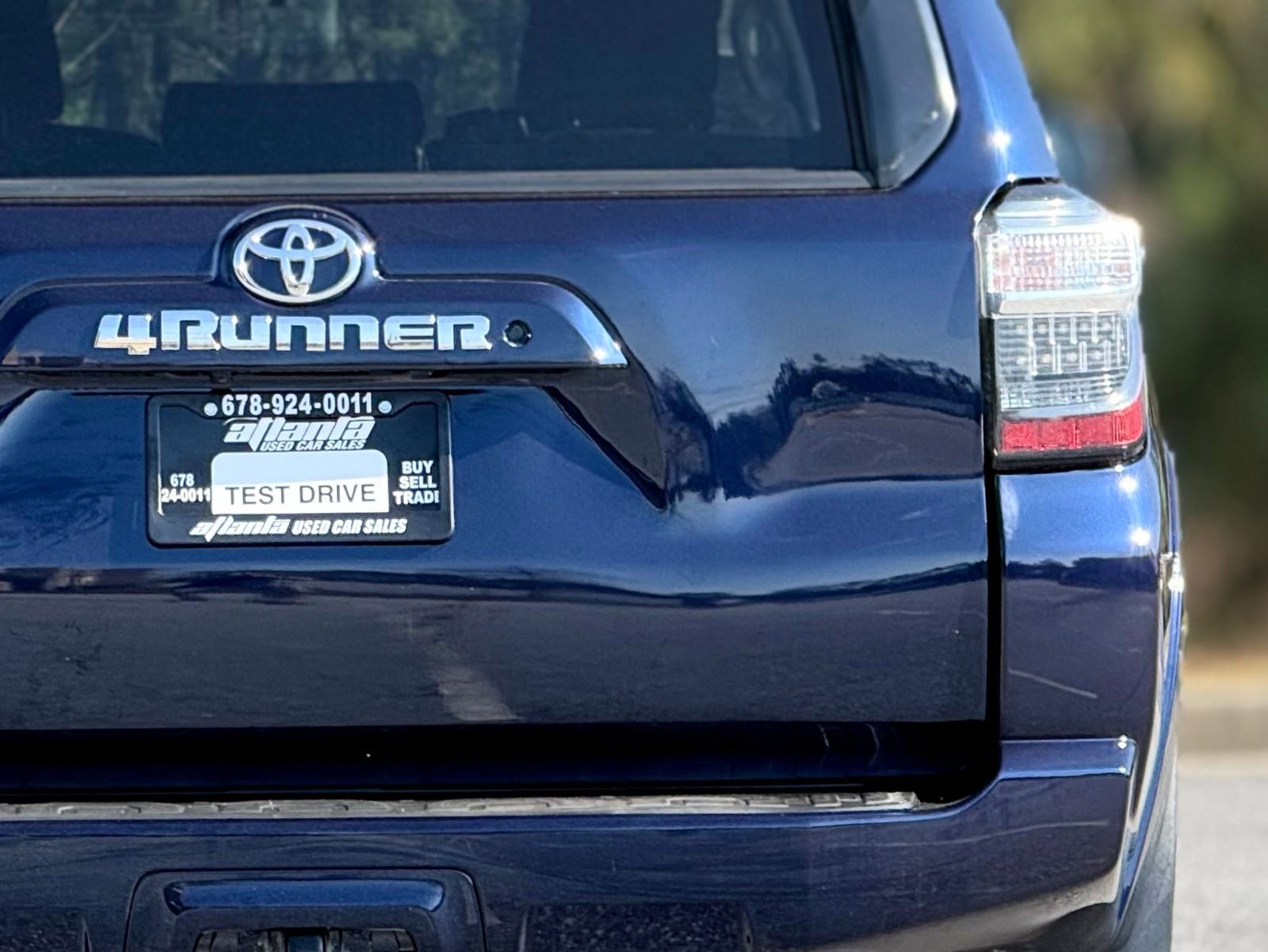 Used 2019 Toyota 4Runner SR5 image 17
