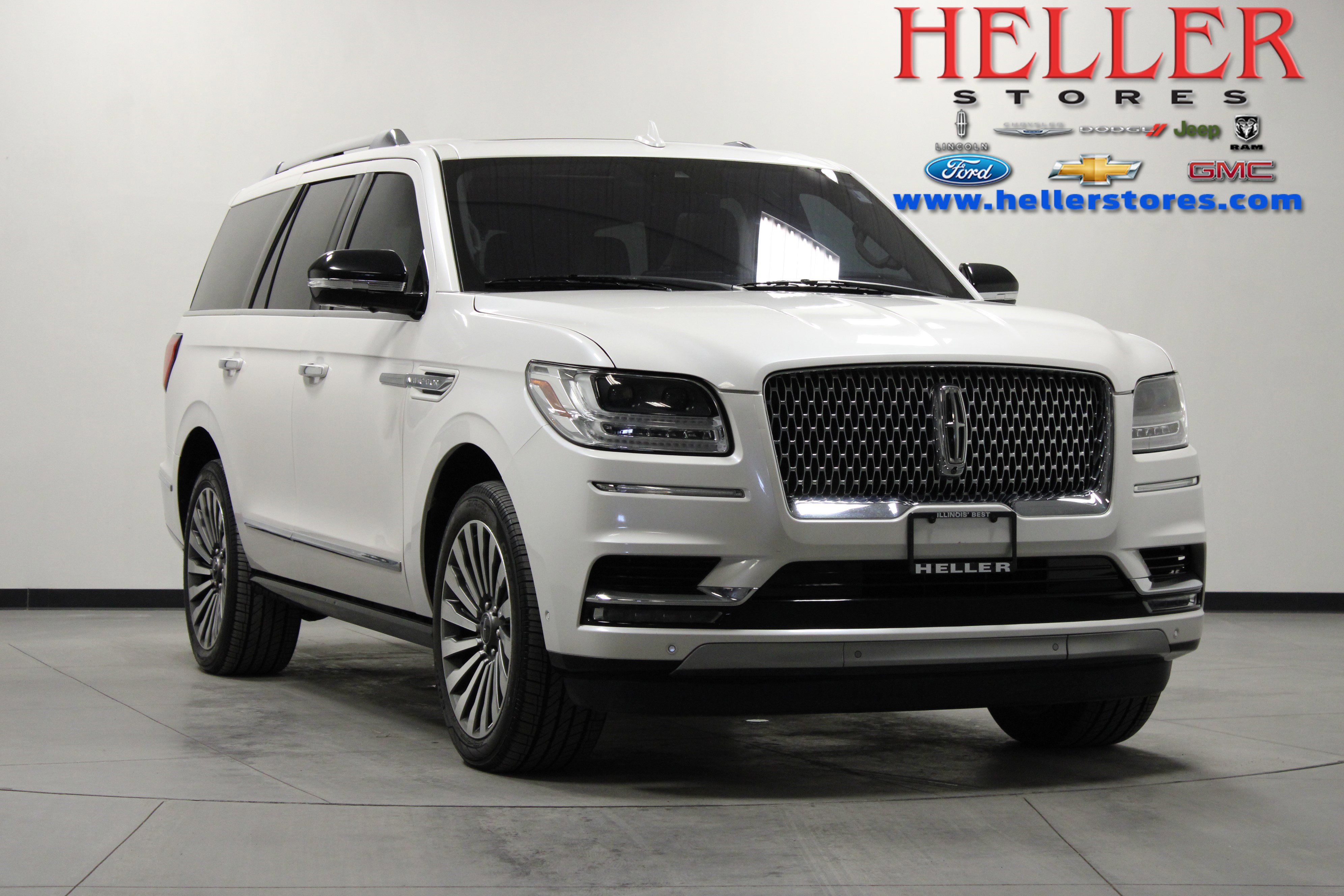 Used 2019 Lincoln Navigator Reserve image 1