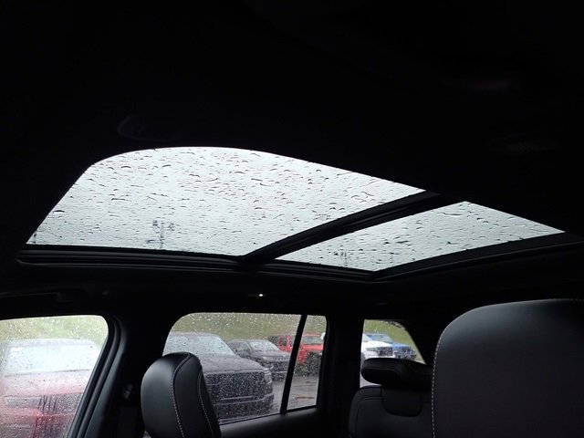 New 2025 Jeep Grand Cherokee Limited w/ MOPAR Finishing Package image 18